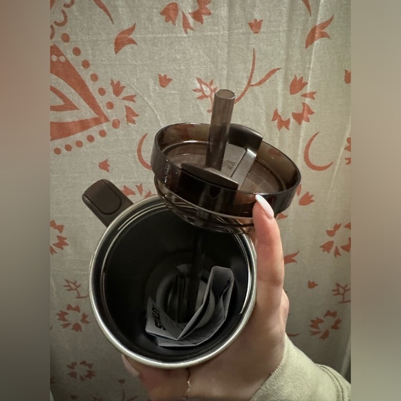 BRAND NEW WITH TAG/BOX! STANLEY Limited Edition Chocolate/gold 40 Oz Quencher - Picture 5 of 10